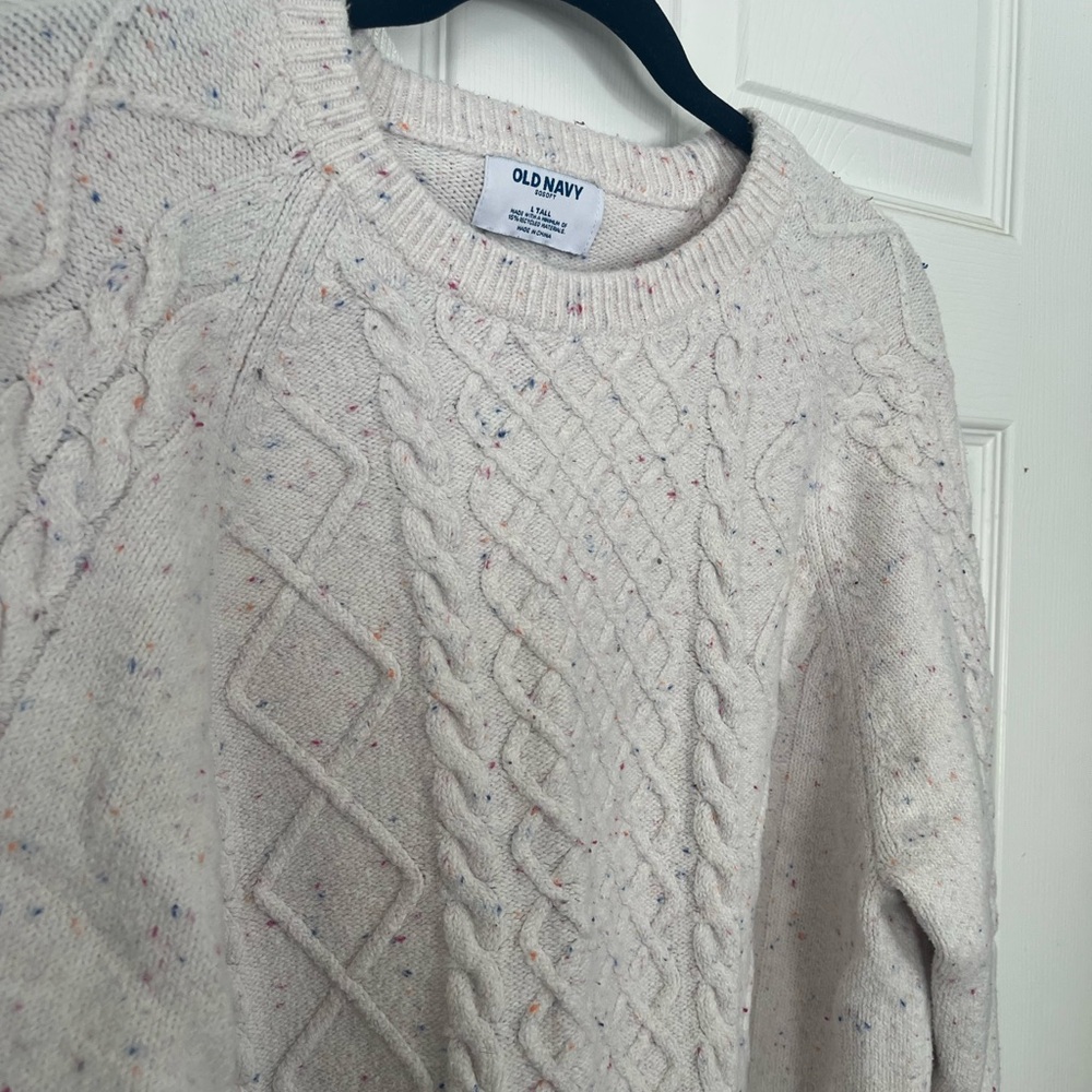Old Navy Cream Crew Neck Cable Knit Sweater